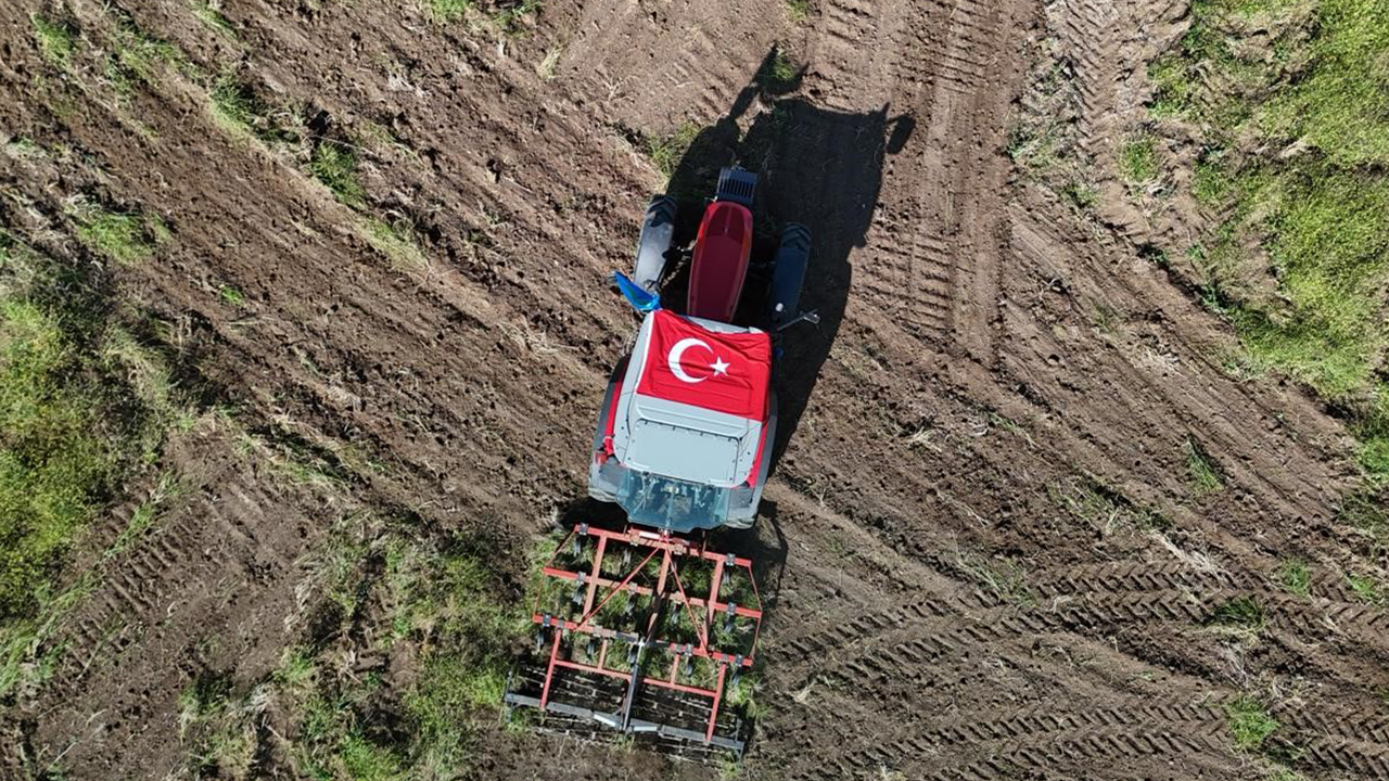 Uzun Uğraşlar Sonucu Ay Yıldız Toprağa Işlendi