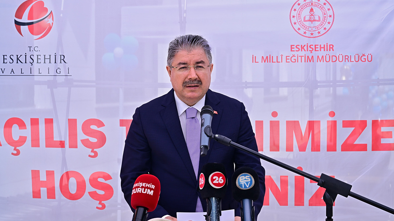 Vali Yılmaz Baksan Mesleki Eğitim Merkezi Açılış Töreninde