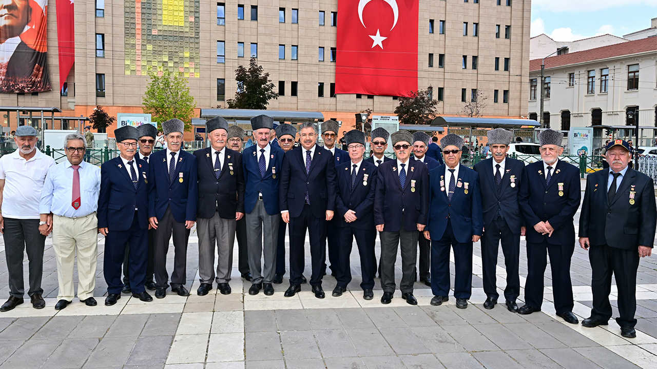 Vali Yılmaz Gazilerimizle Törende Bir Araya Geldi