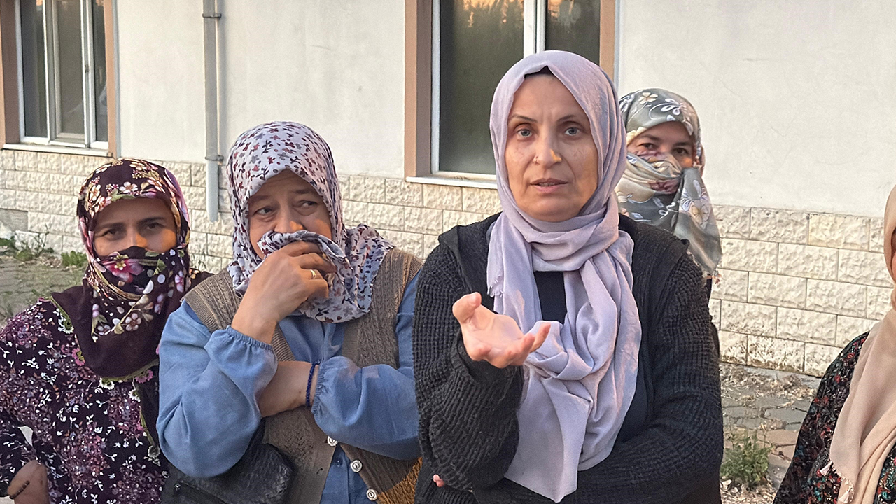 Yayılan Gübre Kokusuna Vatandaşlar Tepki Gösterdi