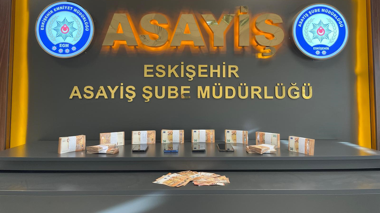 61 Bin 765 Euro Ele Geçirildi
