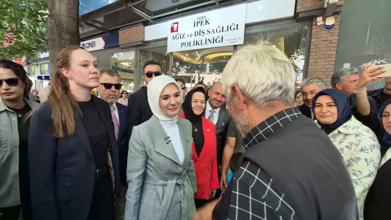 Bakan Göktaş Eskişehir'de Vatandaş Ve Esnafla Buluştu