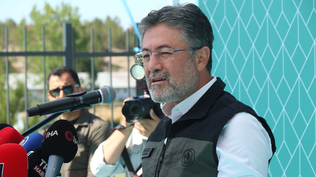 Bakan Yumakli Açiliş Töreni̇nde Önemli̇ Açiklamalarda Bulundu