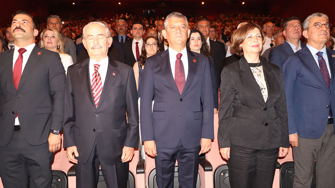 Chp Grup Başkanı Özel Eskişehir'de Konuştu