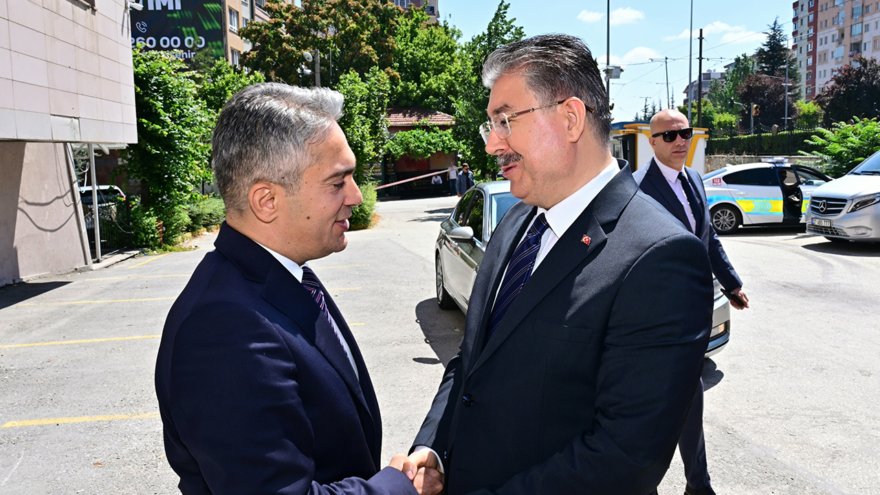Cumhriyet Başsavcısı Deniz Ve Vali Yılmaz