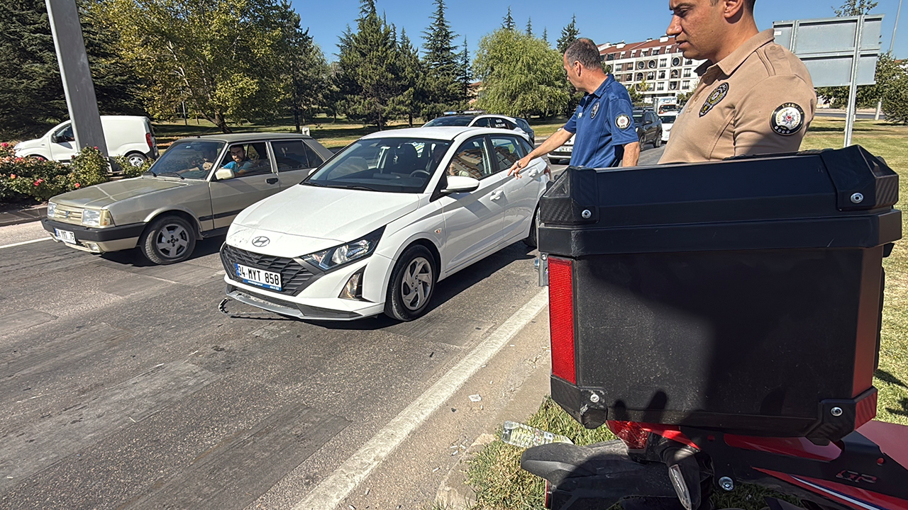 Devrilen Motosikletin Sürücüsü Kazada Yaralandı