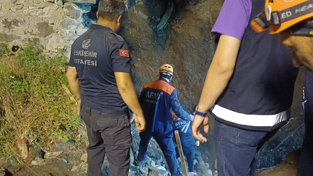 Ekipler Kurtarma Çalışması Için Yoğun Çaba Gösterdi