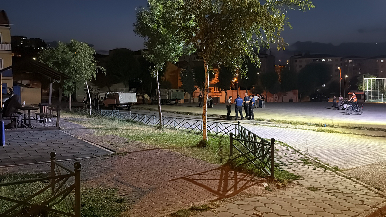 Ekipler Şüphelinin Yakalanması Için Çalışma Başlattı
