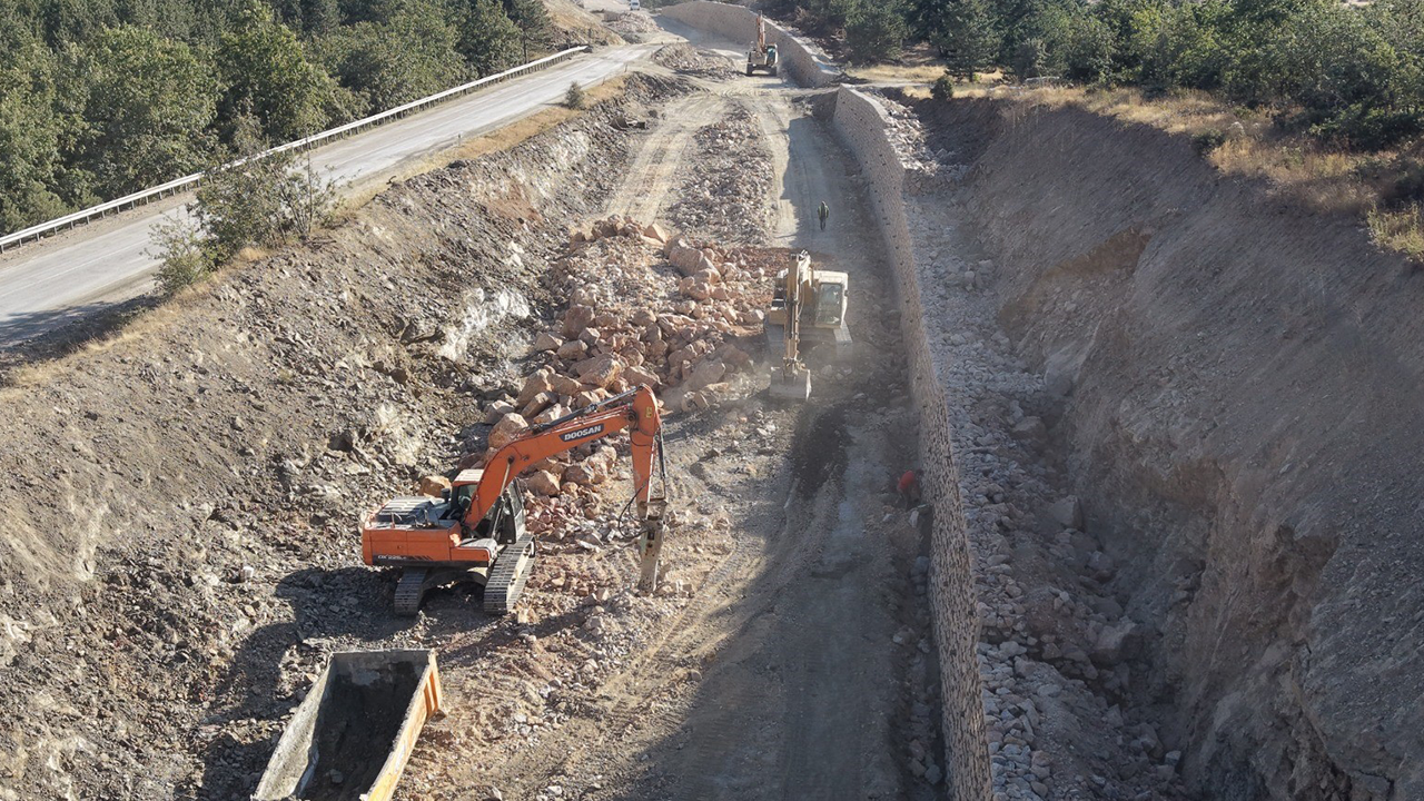 Eskişehir Sarıcakaya Yolunda Çalışmalar Hız Kazandı
