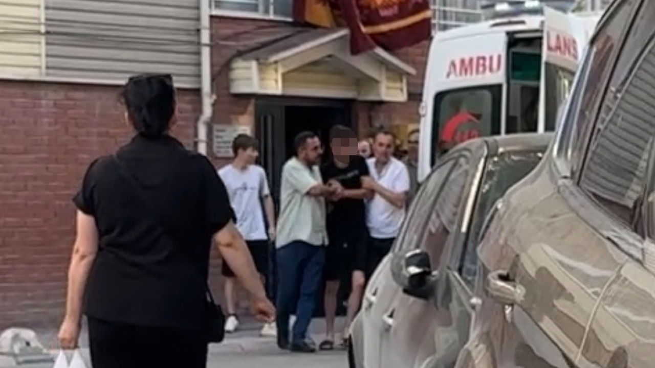 Fenalaşan Genç Ambulansla Hastaneye Götürüldü