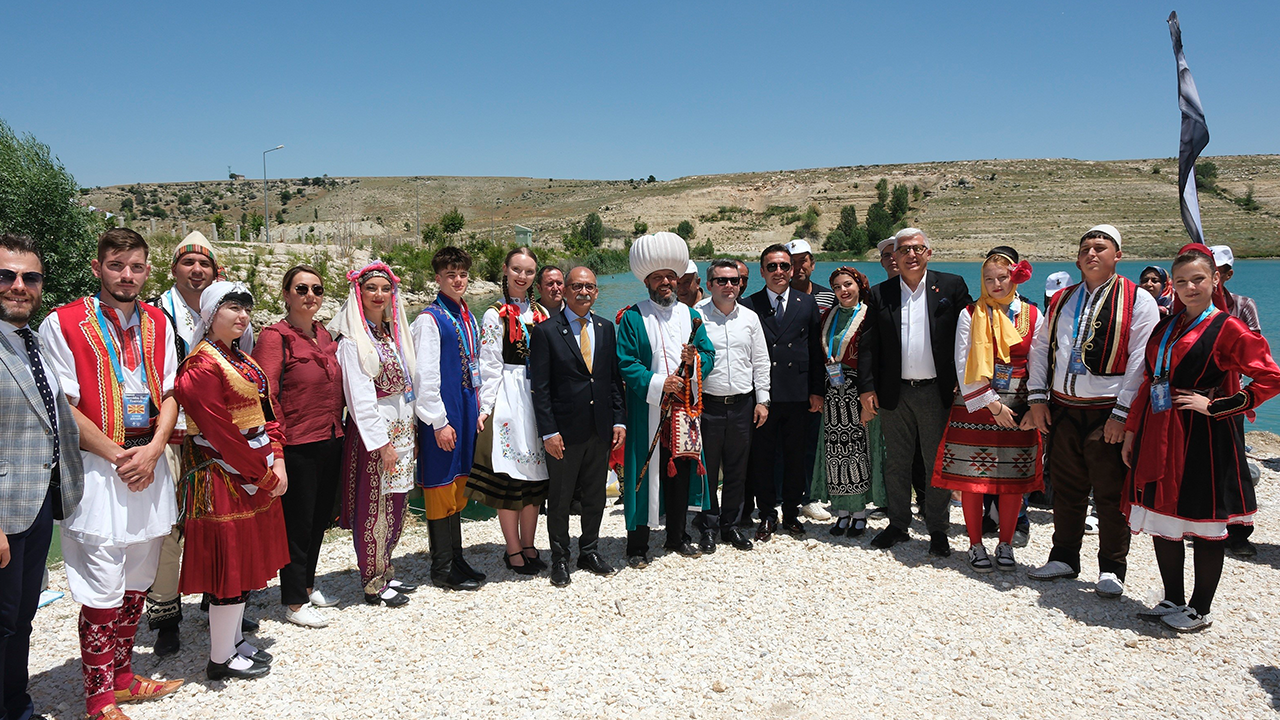 Festival Geleneksel Maya Çalma Etkinliği Ile Başladı