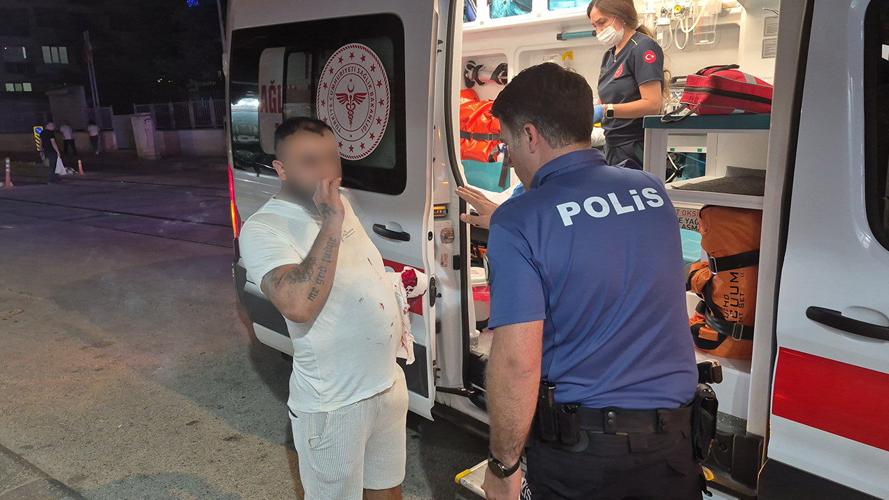 Satırla Yaralandığı Iddia Edilen Şahsa Tedavi Uygulandı