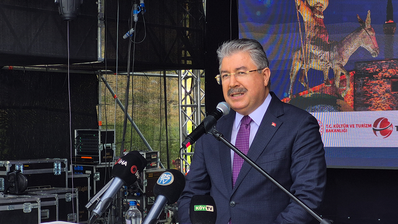 Vali Yılmaz Festival Açılış Programında Konuştu