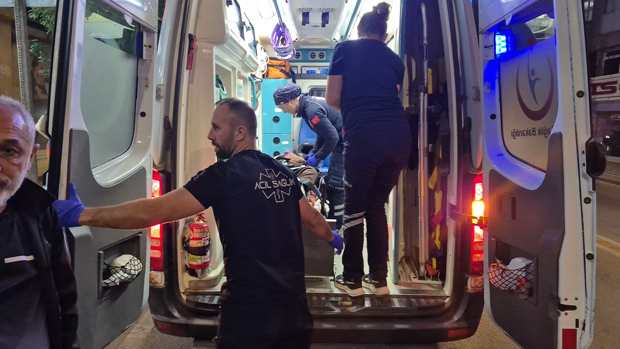 Yaralanan Motosiklet Sürücüsü Hastaneye Kaldırıldı