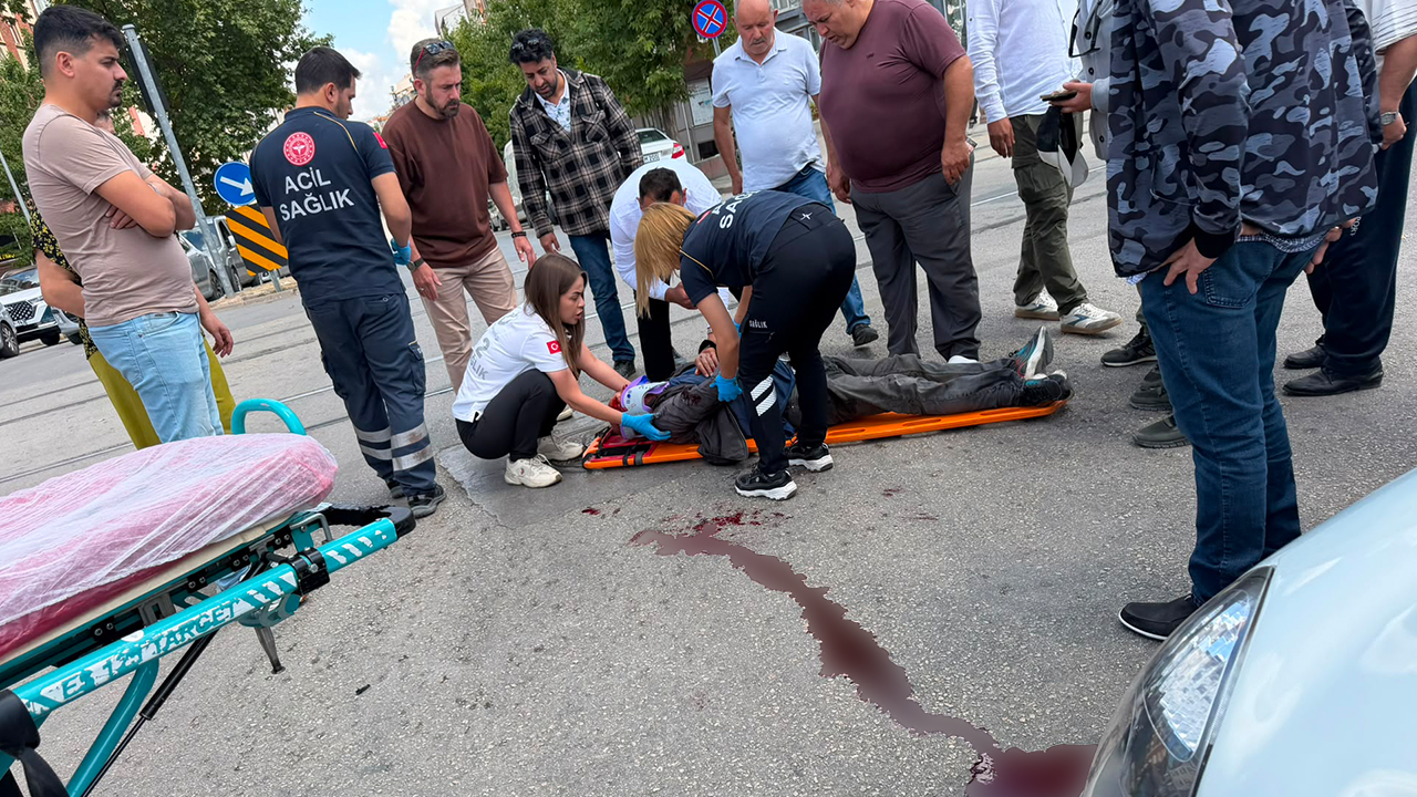 Yaralı motosikletli Sürücü Hastaneye Kaldırıldı