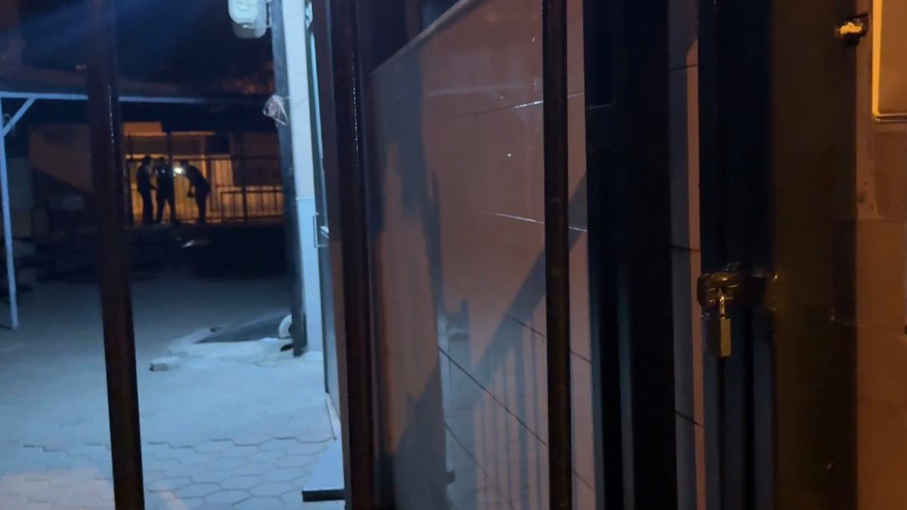 Bahçede Kilitli Kalan Vatandaş Kapıların Açılmasıyla Kurtuldu
