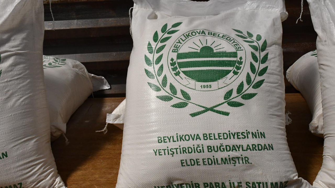 Beylikova Belediyesi Tarafından Üretilen Unlar Ihtiyaç Sahiplerine Ulaştırıldı
