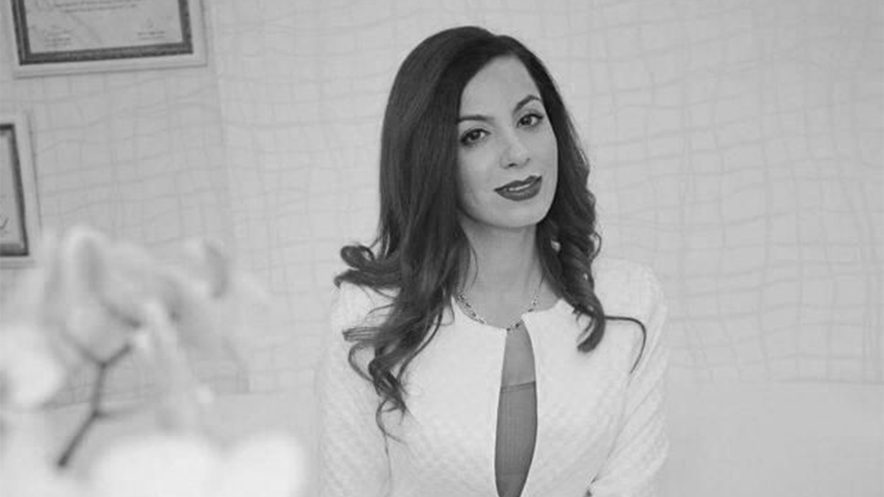 Ünlü Doktor Özlem Gültekin Genç Yaşta Hayatını Kaybetti!