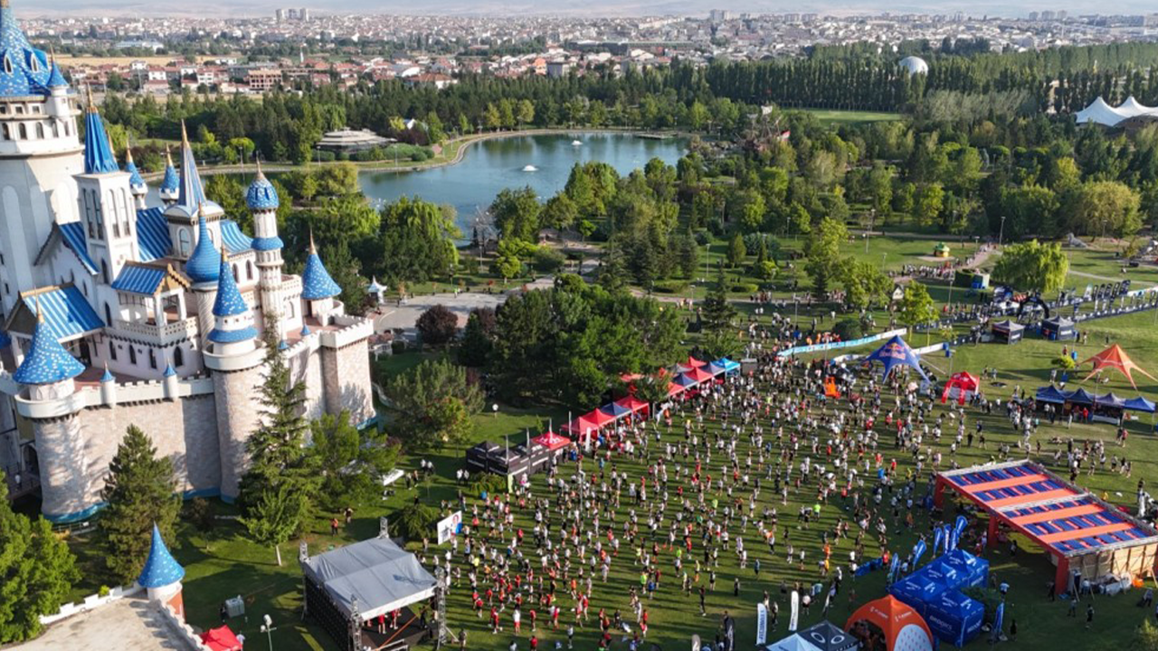 Eskişehir Yarı Maratonu Ve Spor Festivali Başlıyor