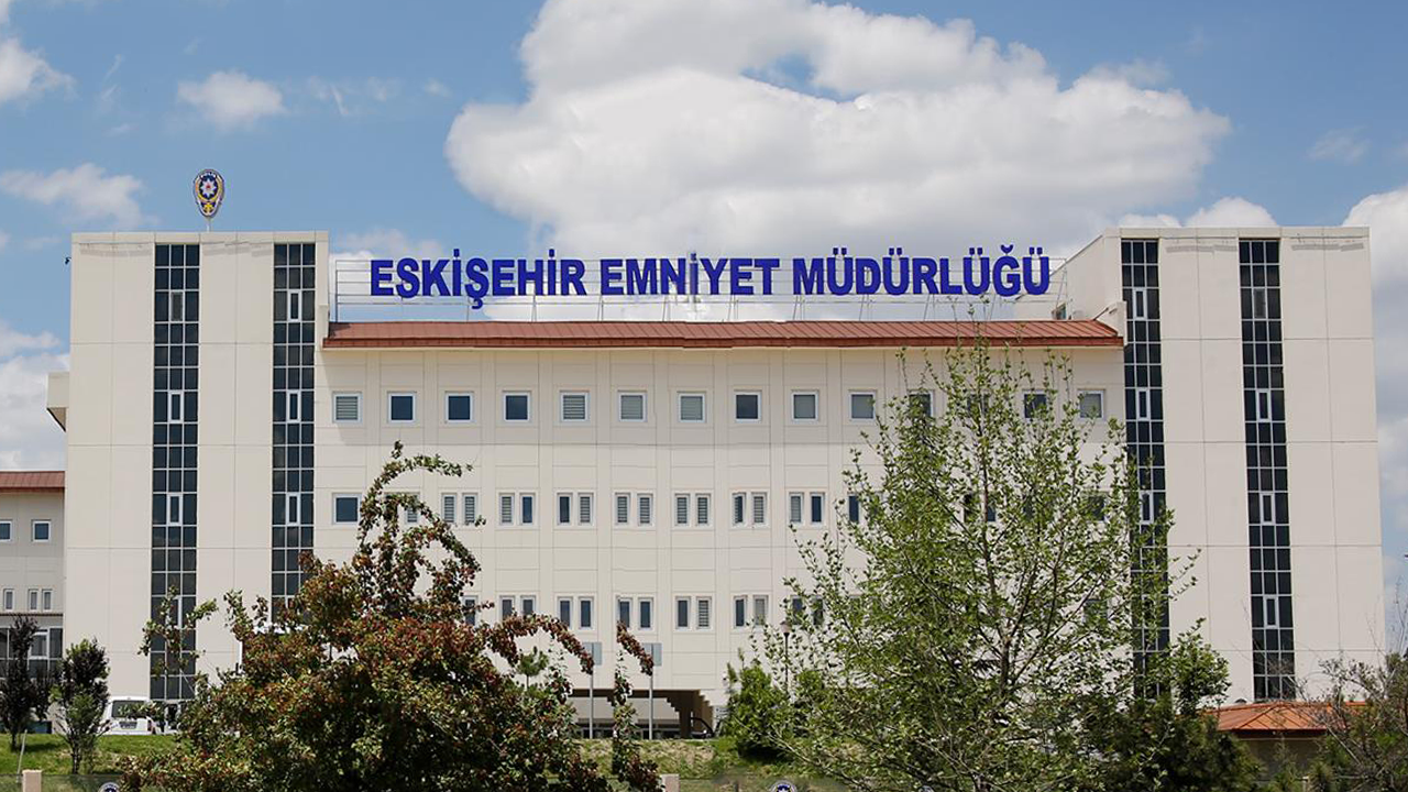 Eskişehir’de Kapılarınızı Mutlaka Kilitleyin! Emniyetten Önemli Uyarı!