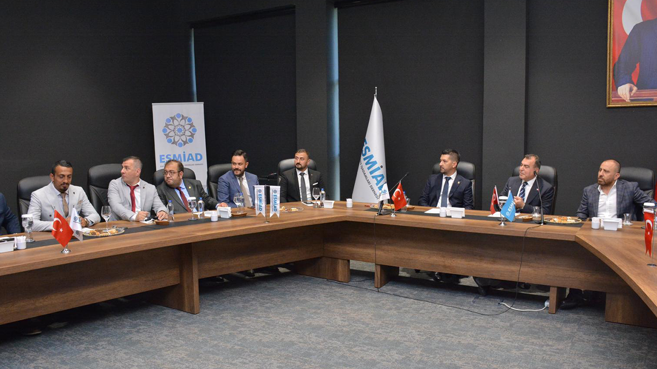 Esmiad Ev Sahipliğinde Gerçekleştirilen Toplantı Geniş Katılımla Gerçekleşti