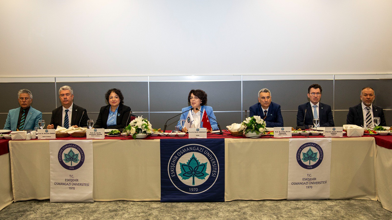 Esogü Rektörü Gümüşsoy
