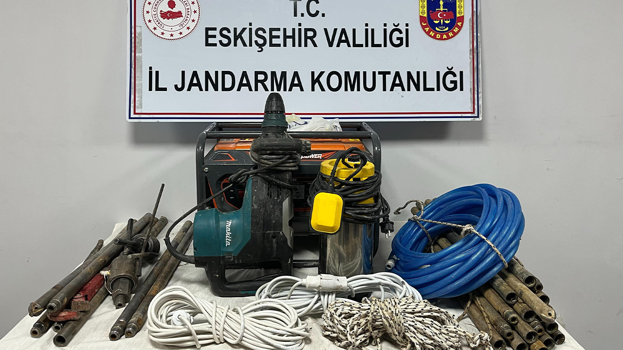 Kaçak Kazi Kapsaminda Bi̇rçok Eki̇pman Ele Geçi̇ri̇ldi̇