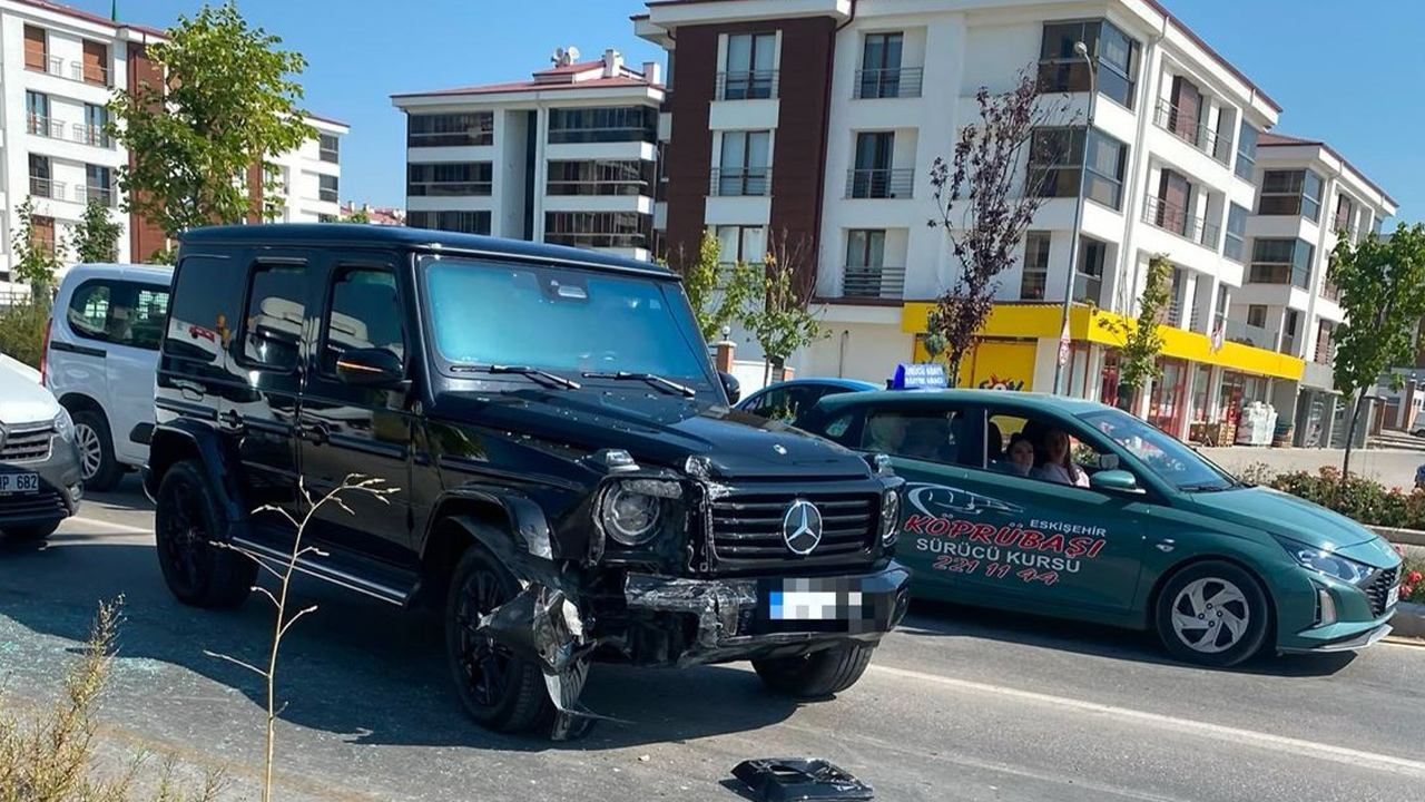 Kaza Nedeniyle Trafikte Bir Süre Aksama Meydana Geldi