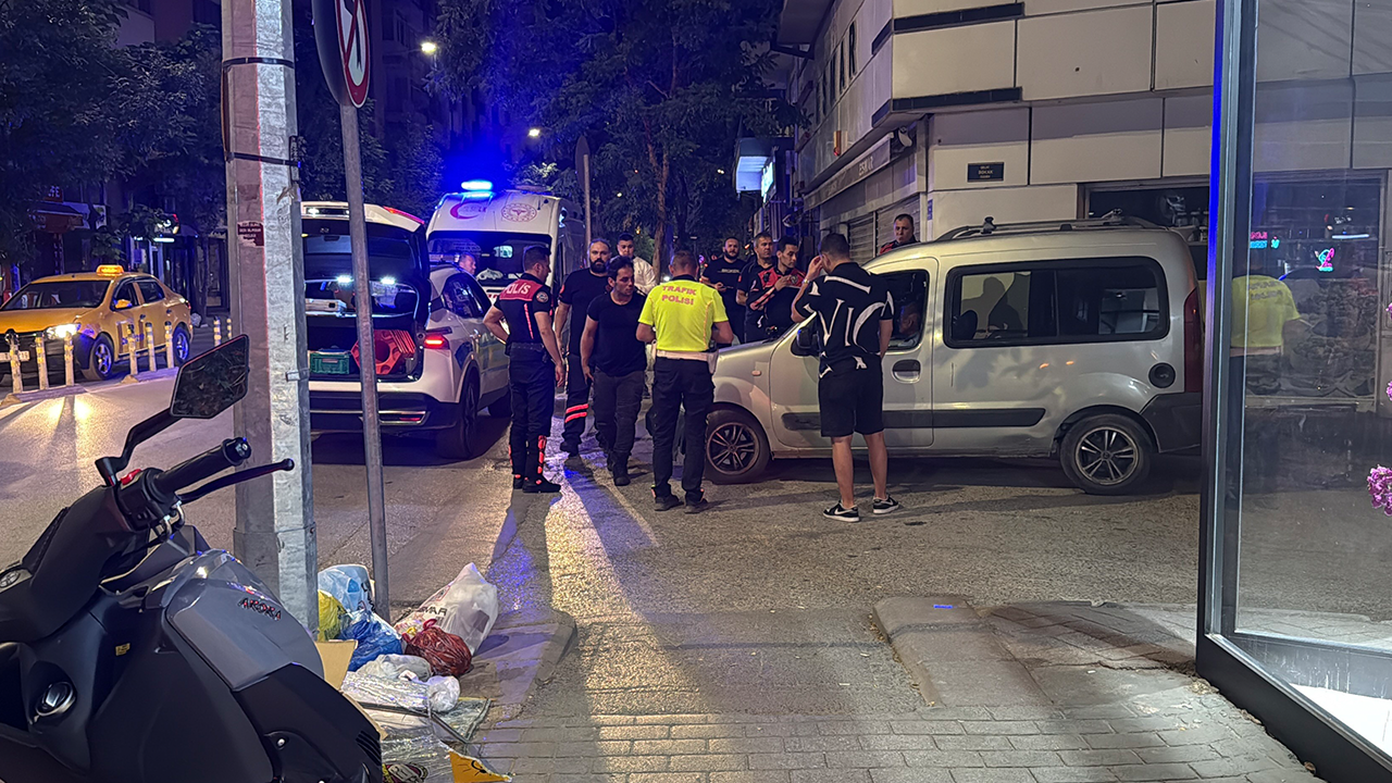 Kaza Sonrası Çıkan Arbedede 2 Kişi Yaralandı