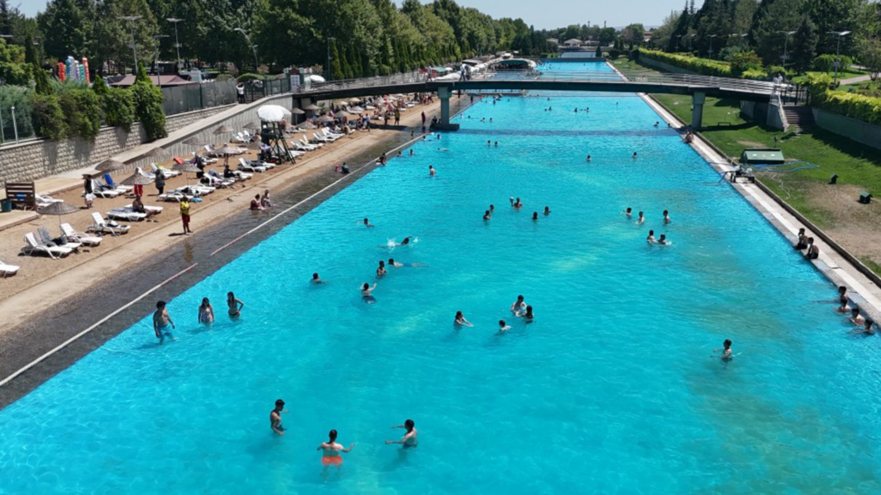 Kentpark Plaj Ve Yüzme Havuzu Kapılarını Yeniden Açtı