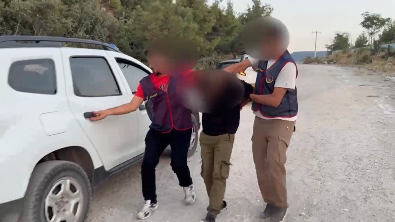 Şahıs Jandarma Ekiplerince Kıskıvrak Yakalandı