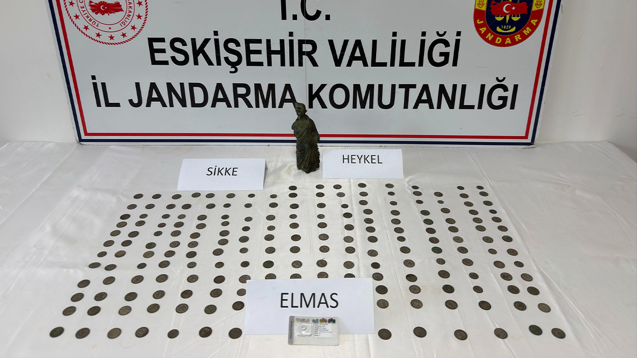 Sikke, Heykel Ve Elmas Ele Geçirildi