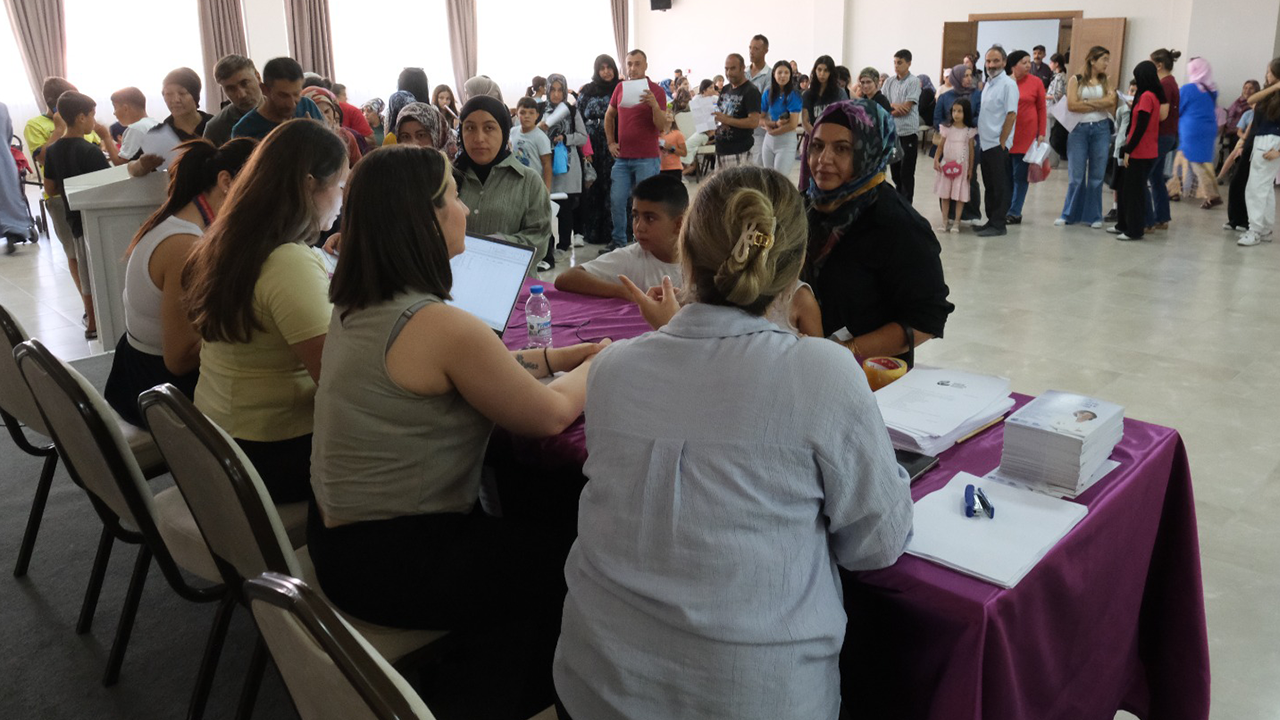 Yeni Dönem Öncesi Öğrencilere Büyükşehir'den Destek