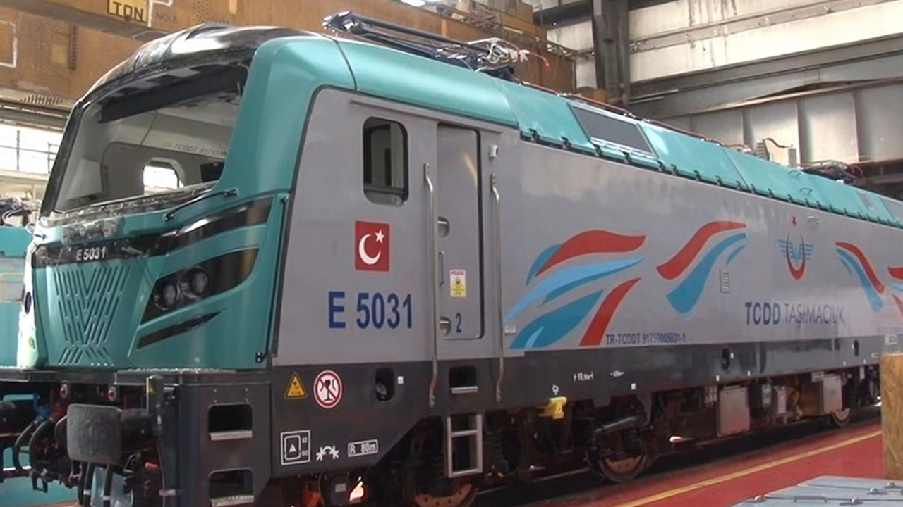 Yerli Ve Milli Elektrikli Lokomotif Eskişehir'de Üretildi