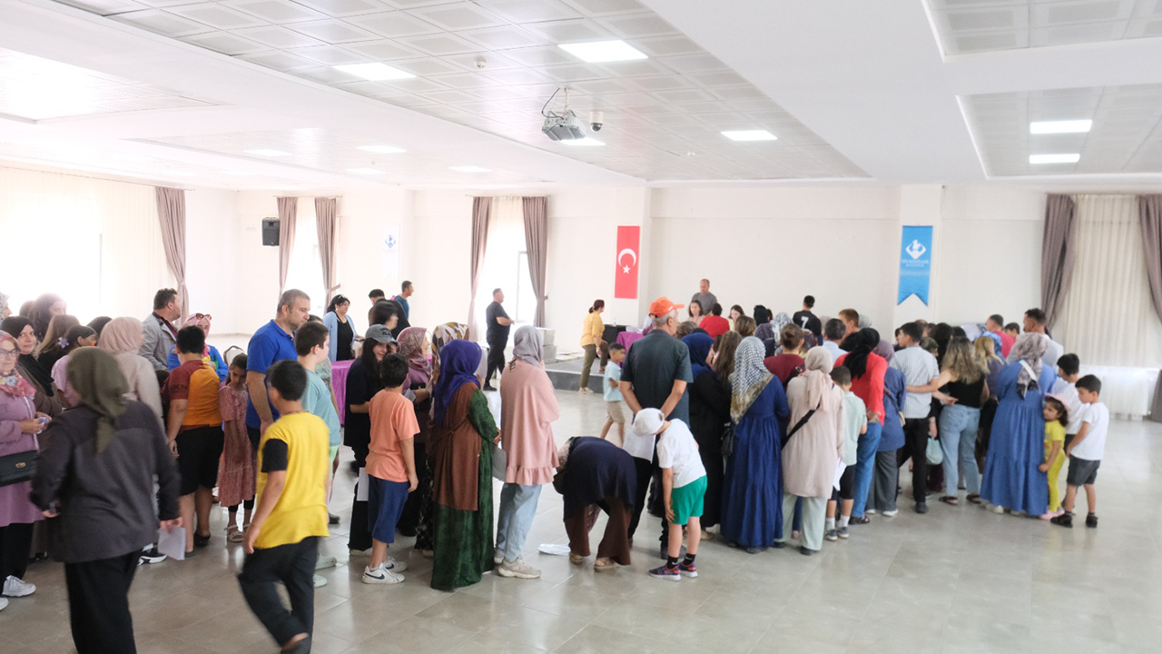 12 İlçedeki Öğrencilere Destekler Ulaştırıldı