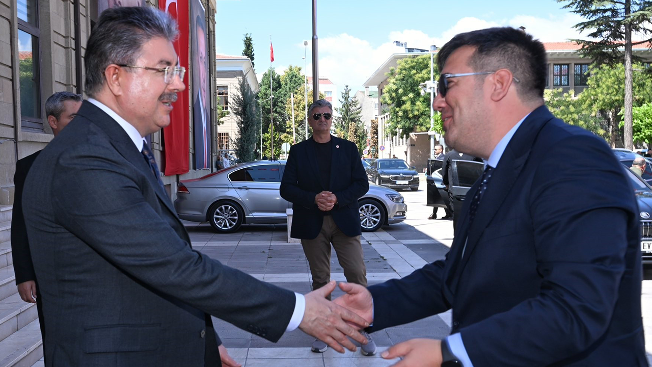 Adalet Bakan Yardimcisi Tuncay Vali̇ Yilmaz İle Bi̇r Araya Geldi̇