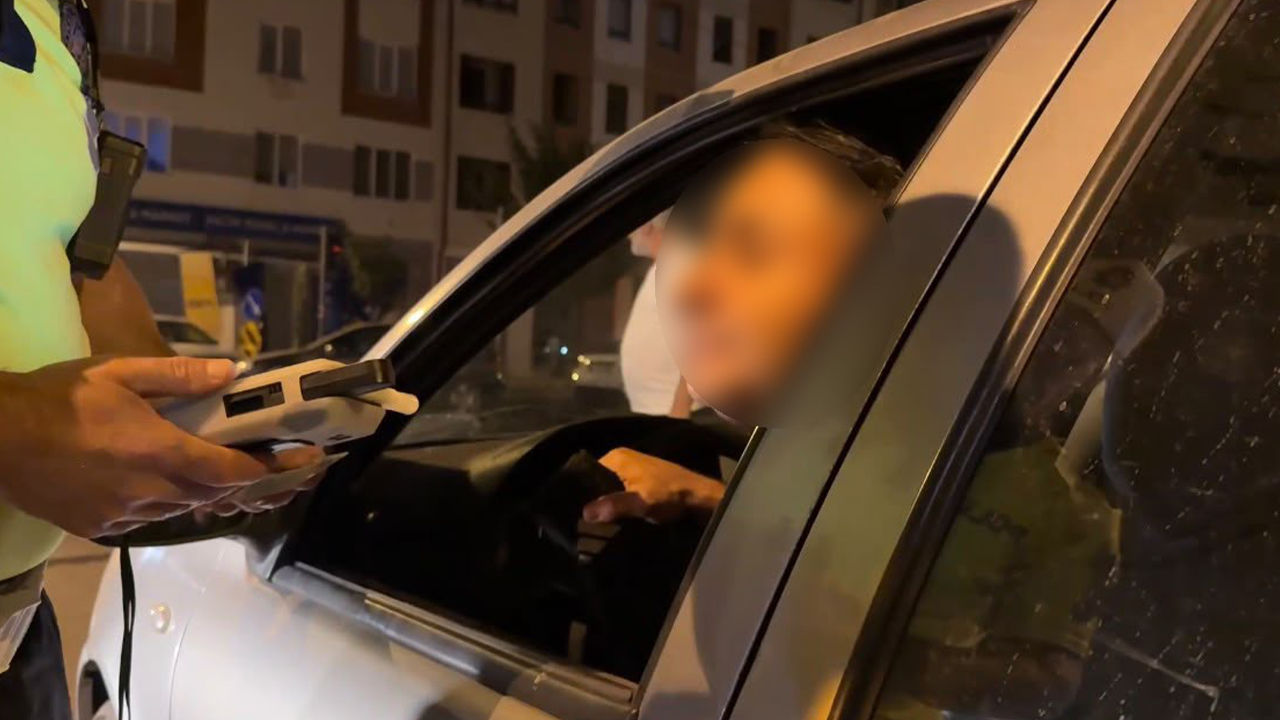 Alkollü Sürücü Yine Aynı Polis Memuruna Yakalandı
