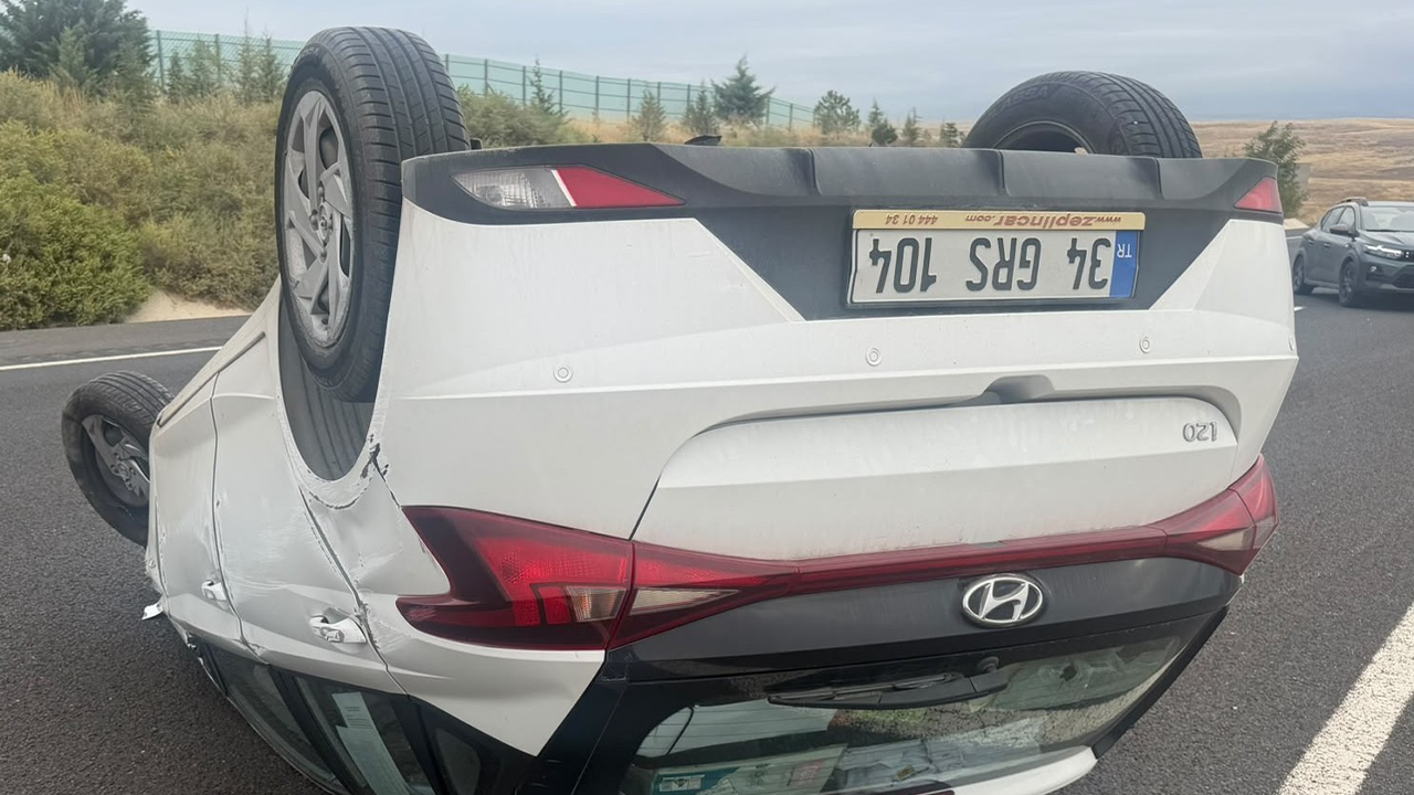 Araçlardan Biri Takla Atarak Durabildi