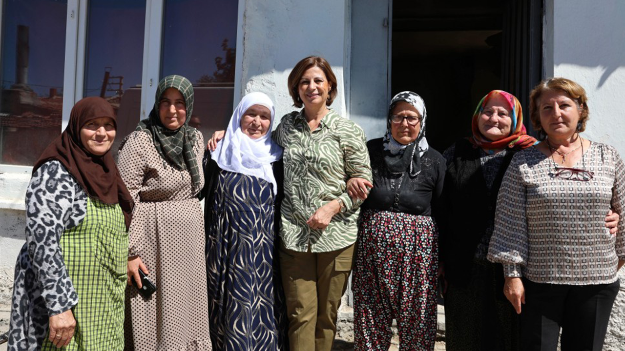 Başkan Ayşe Ünlüce Fevzi Çakmak Mahallesi’nde Kadınlarla