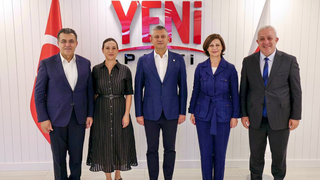 Başkan Ünlüce'den Yeni Parti Genel Merkezine Ziyaret