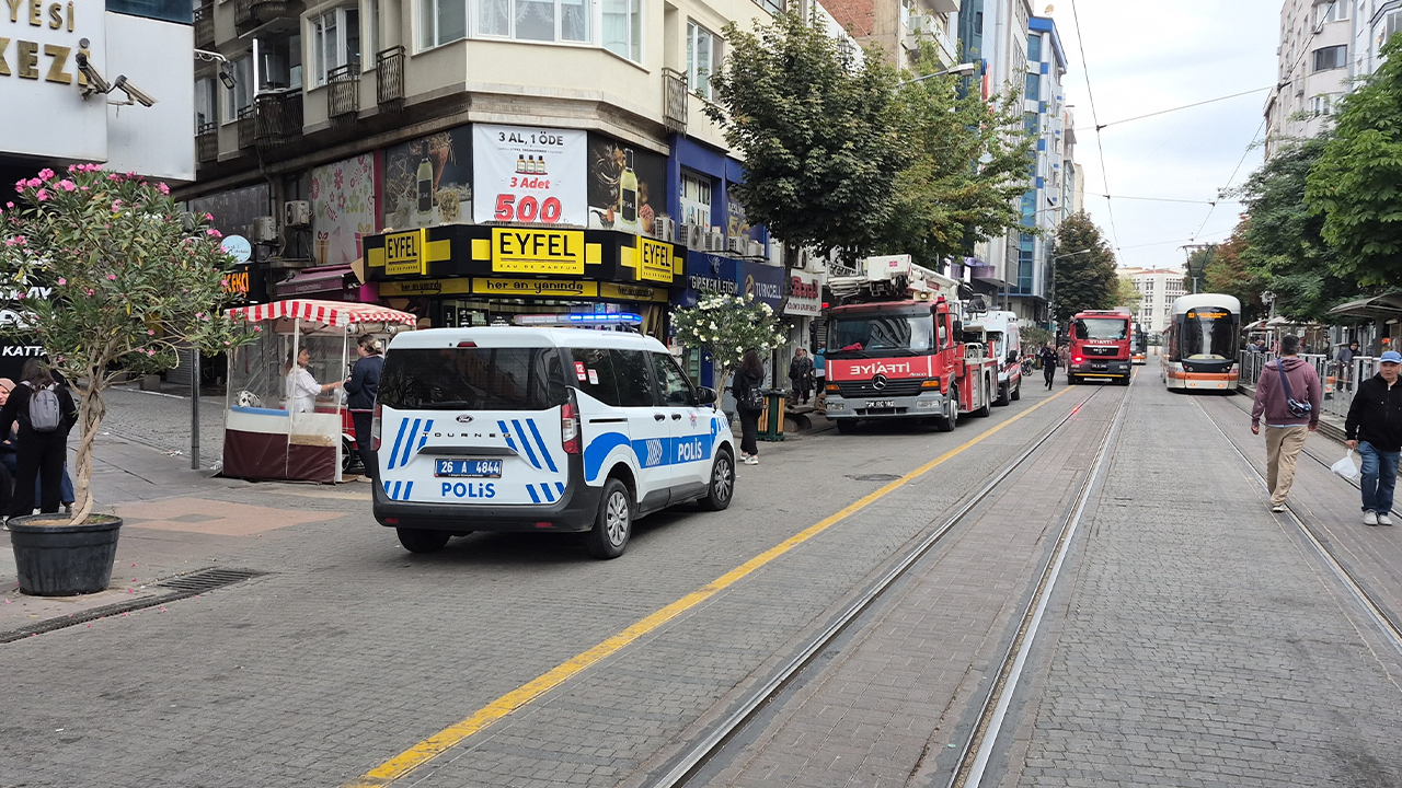 Ekiplerin Zamanında Müdahalesi Ile Yangın Söndürüldü