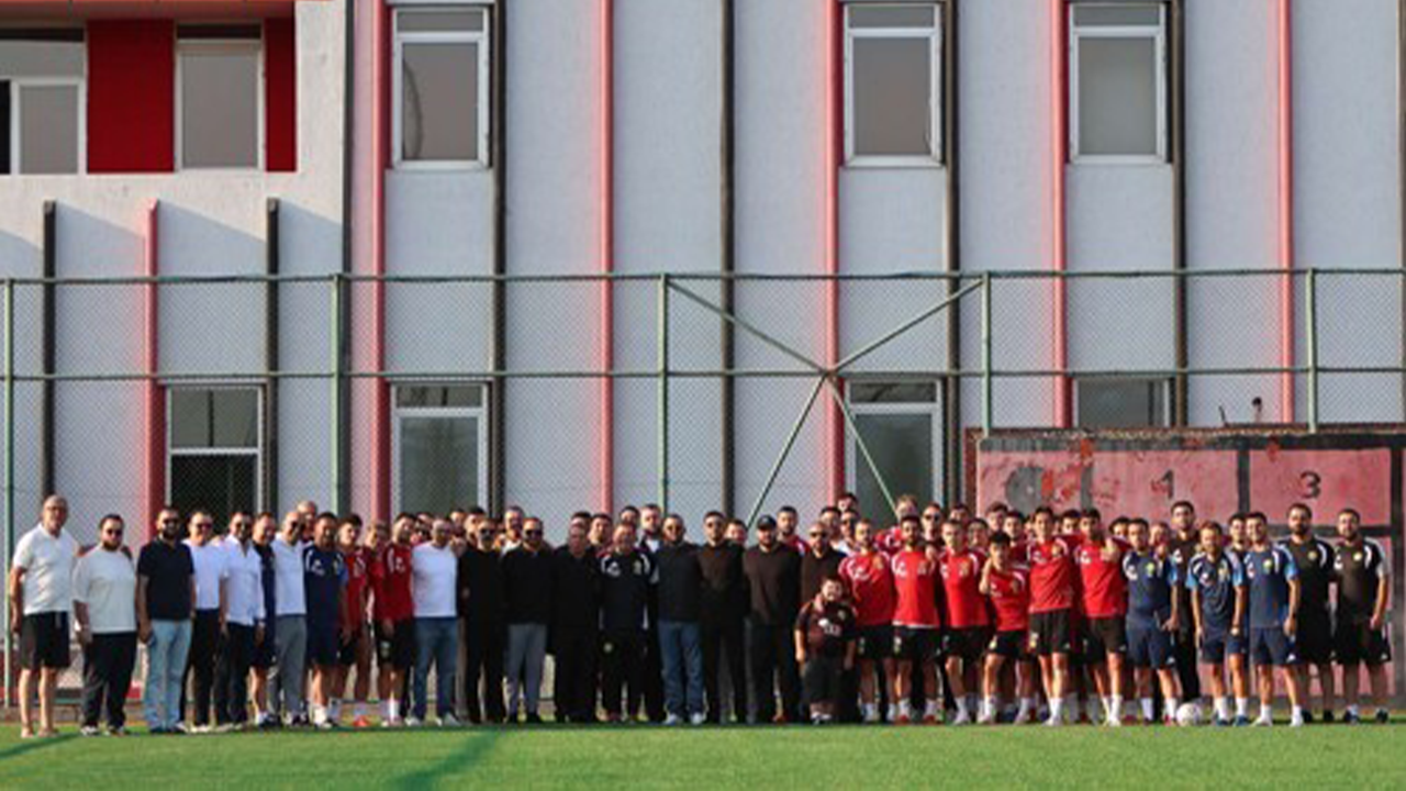 Eskişehirspor’a Yeni Sezon Öncesi Taraftardan Anlamlı Ziyaret!