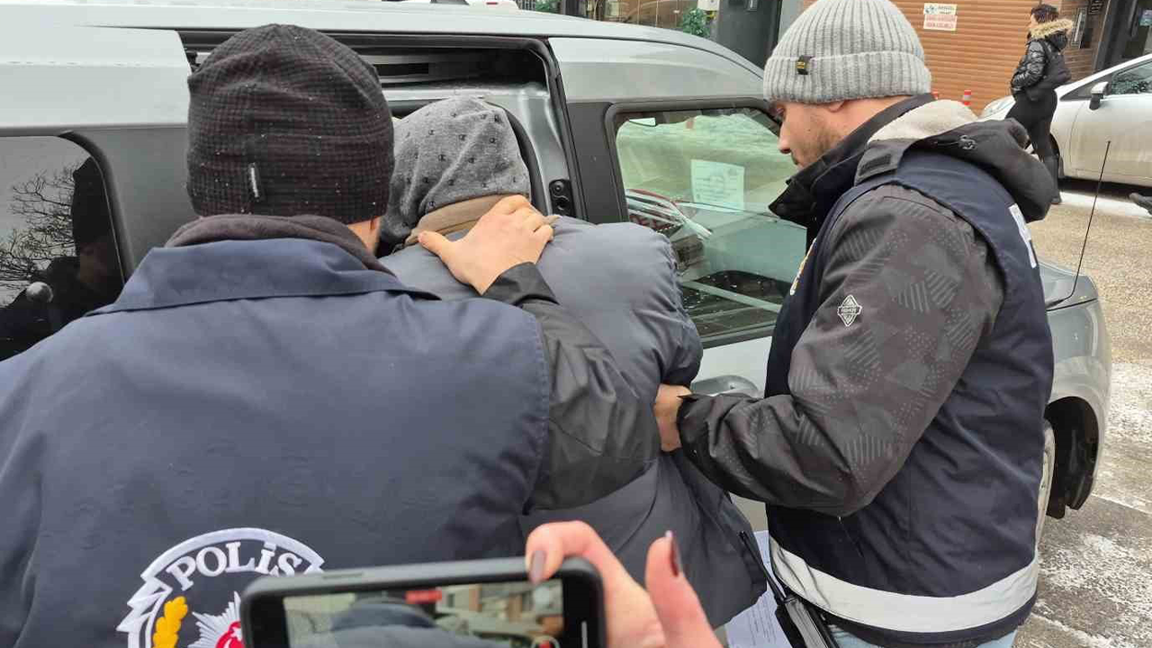 Hakim Karşısına Çıktı