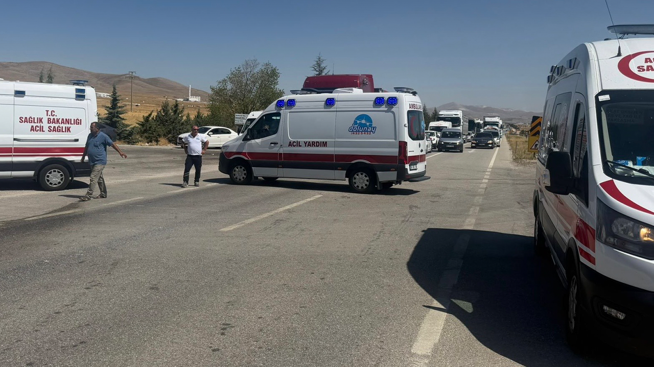Olay Yerine Ambulanslar Sevkedildi
