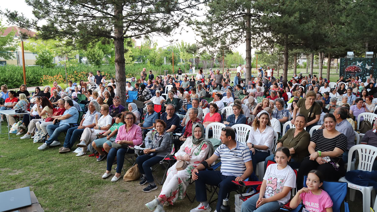 Yeşilçam Gecelerine Eskişehirlilerden Yoğun Ilgi