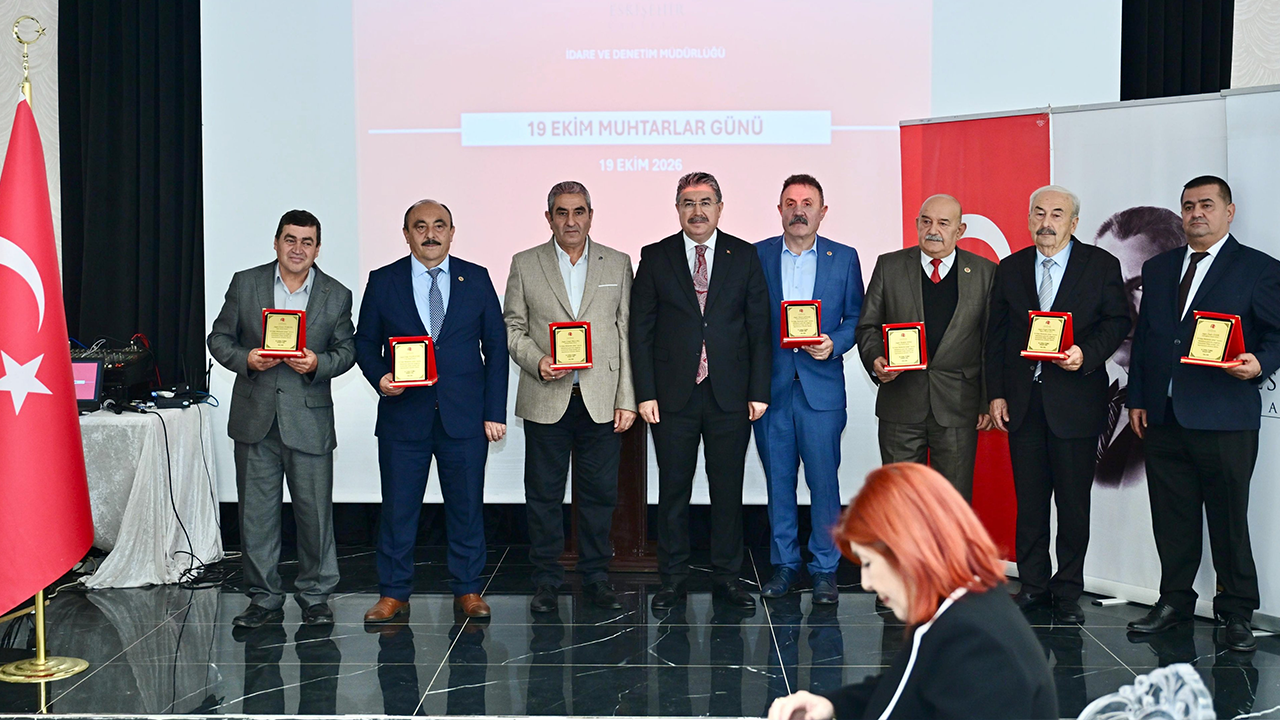 17 Yıldır Görev Yapan 7 Muhtara Plaket