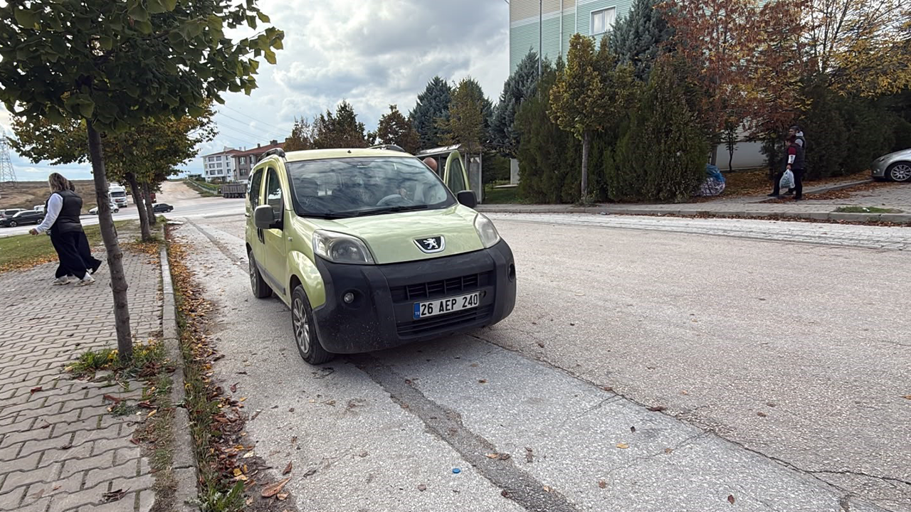 Aracını Bırakıp Yaya Olarak Kaçmaya Çalıştı