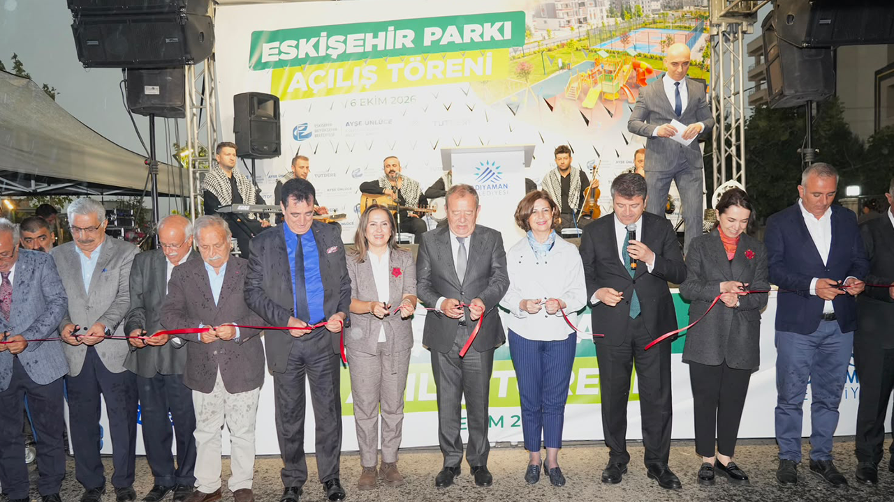 Başkan Ünlece Eskişehir Parkı Açılış Törenine Katıldı