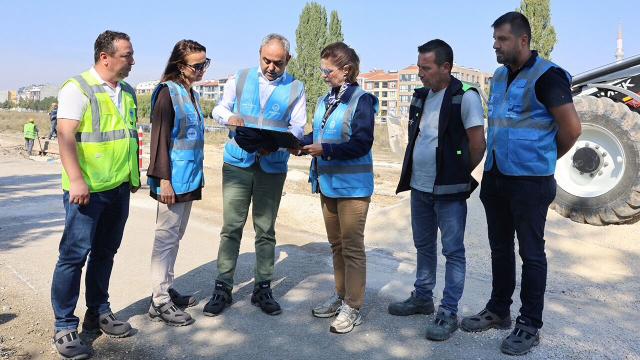 Başkan Ünlüce’nin Sahadaki Altyapı Mesaisi Sürüyor!