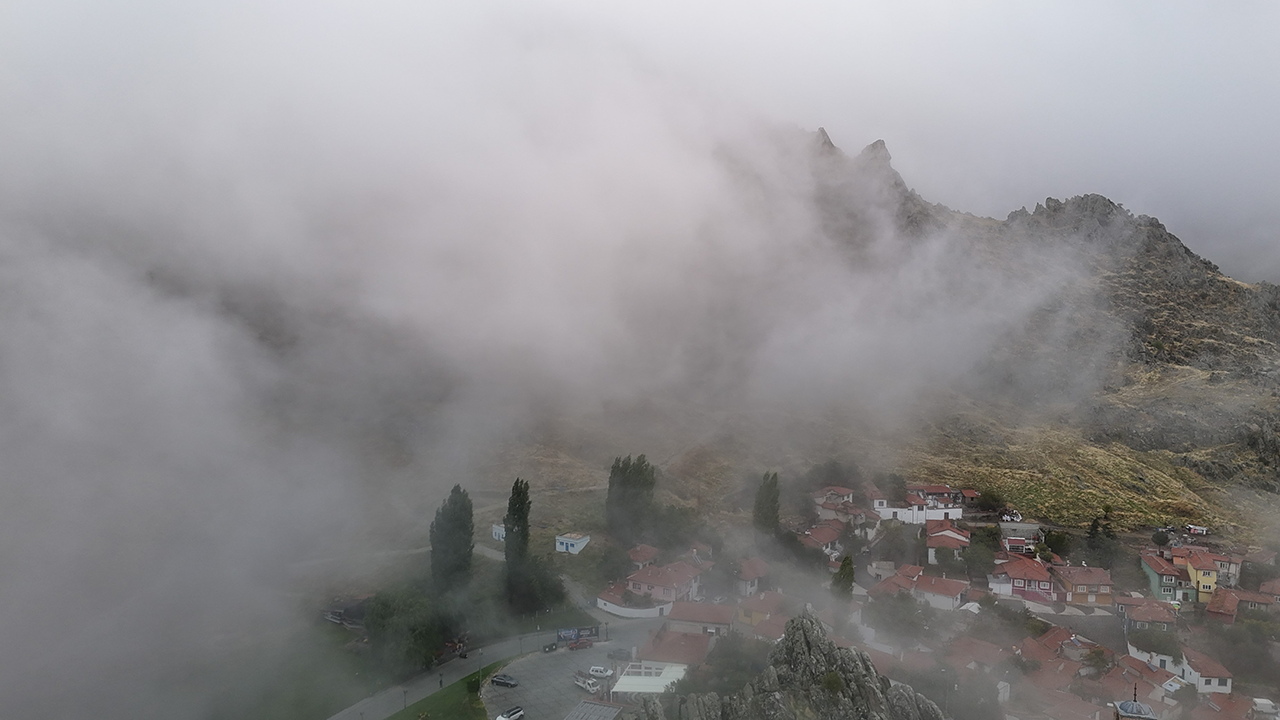 Dağlar Adeta Bulut Deniziyle Kaplandı